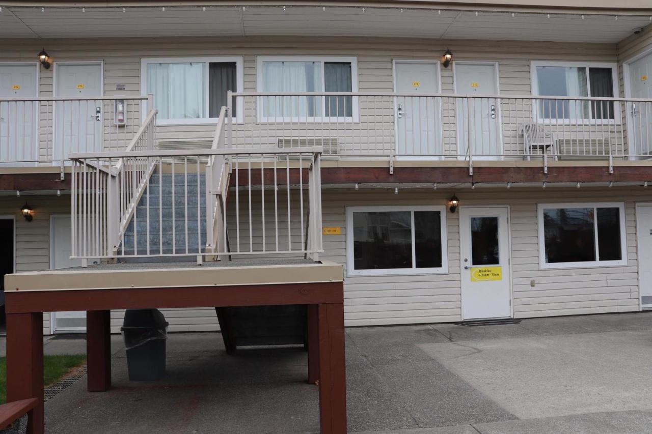 Super 8 By Wyndham Courtenay Exterior foto